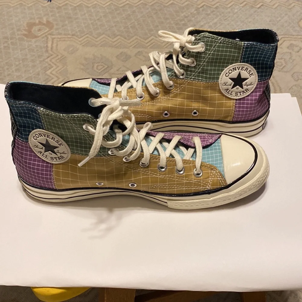 UNISEX CONVERSE SHUCK TAYLOR ALL STAR MENS SIZE 9.5 WOMEN SIZE 11.5 LIKE NEW - Picture 1 of 13
